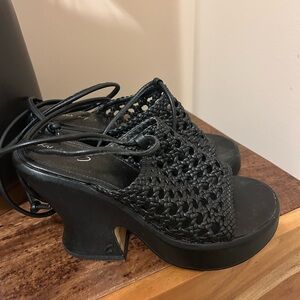 Circus good condition size 7.5 black platform ankle tie